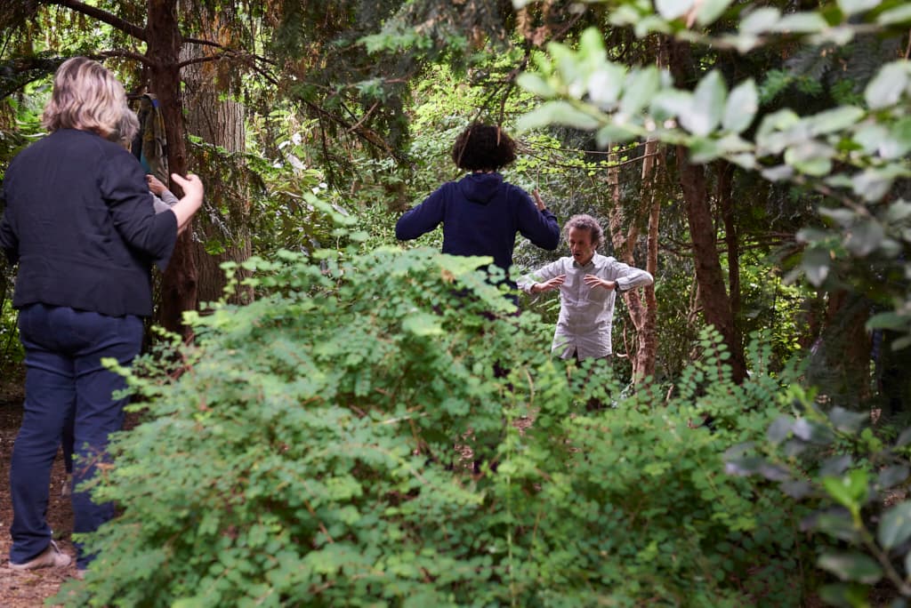 groupe de qigong en extérieur